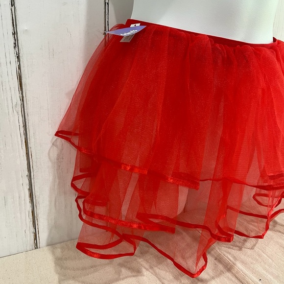 NWT Claire’s Cherry Red Tule Mini Skirt with Ribbon Hemlines - Picture 5 of 13